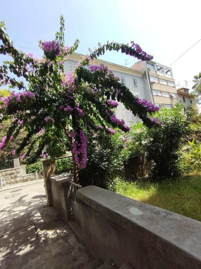 Bugenvilija Apartment Сплит Екстериор снимка
