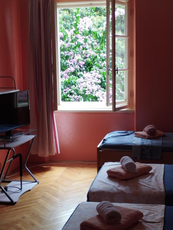 Bugenvilija Apartment Сплит Екстериор снимка